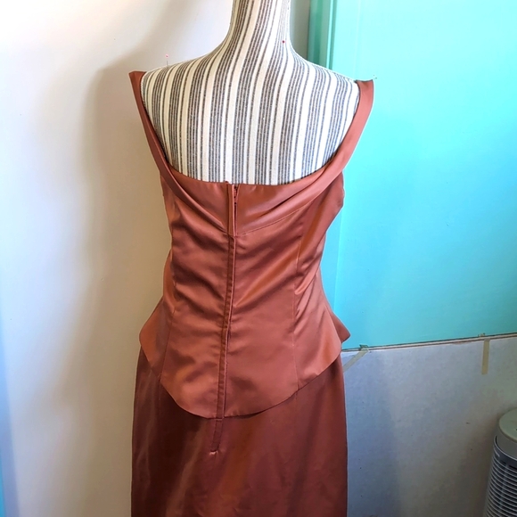 Classy formal gown - Picture 9 of 12